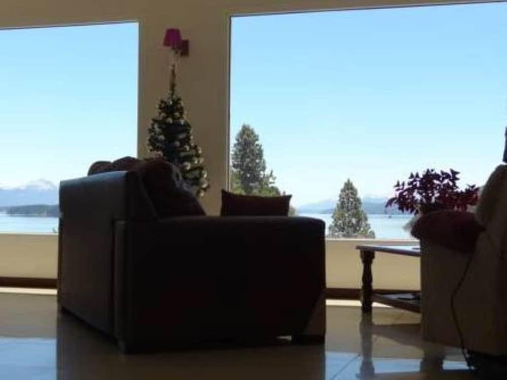 Nbh Lacus Boutique Hotel San Carlos de Bariloche Exterior photo