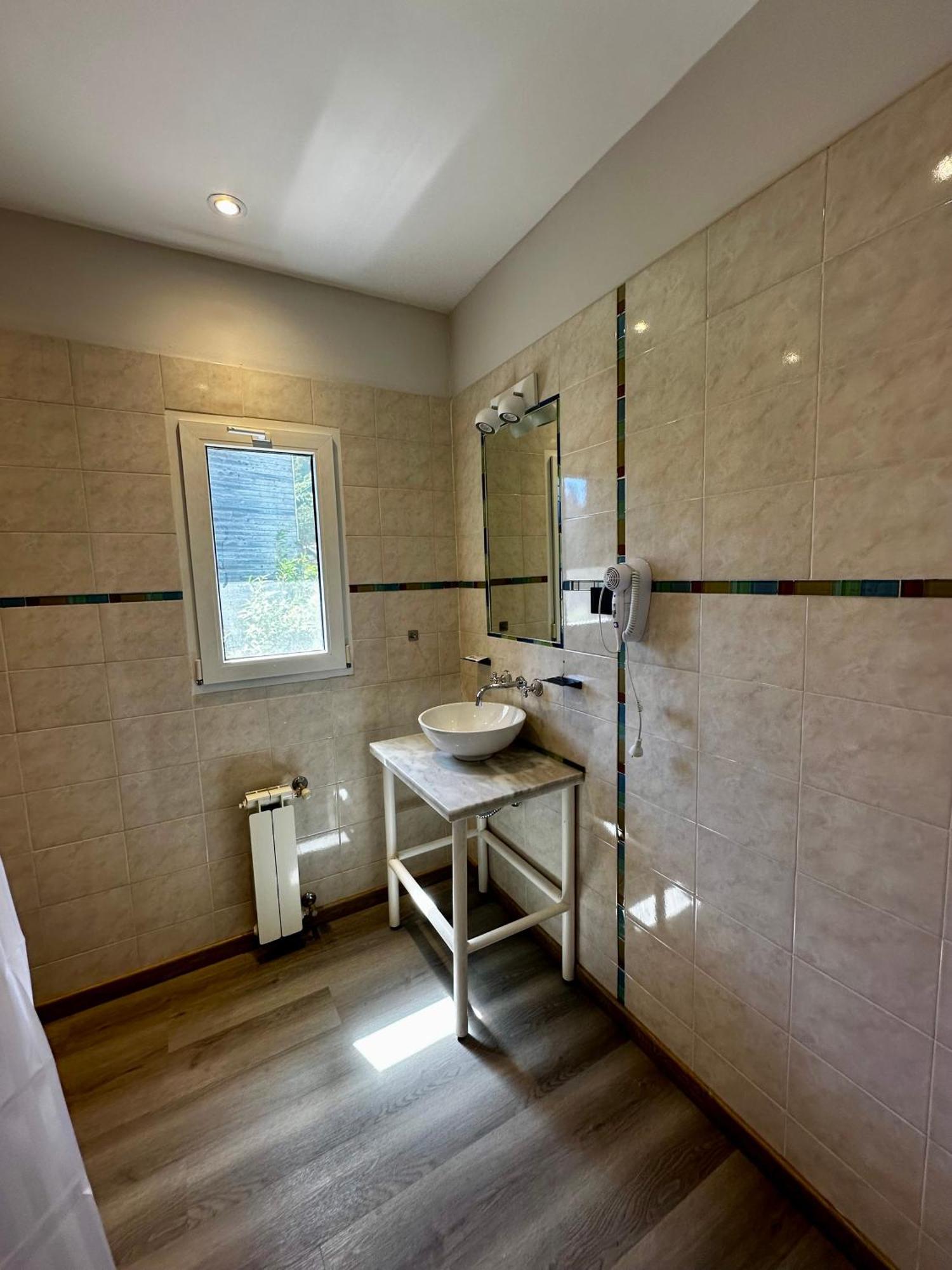Nbh Lacus Boutique Hotel San Carlos de Bariloche Exterior photo