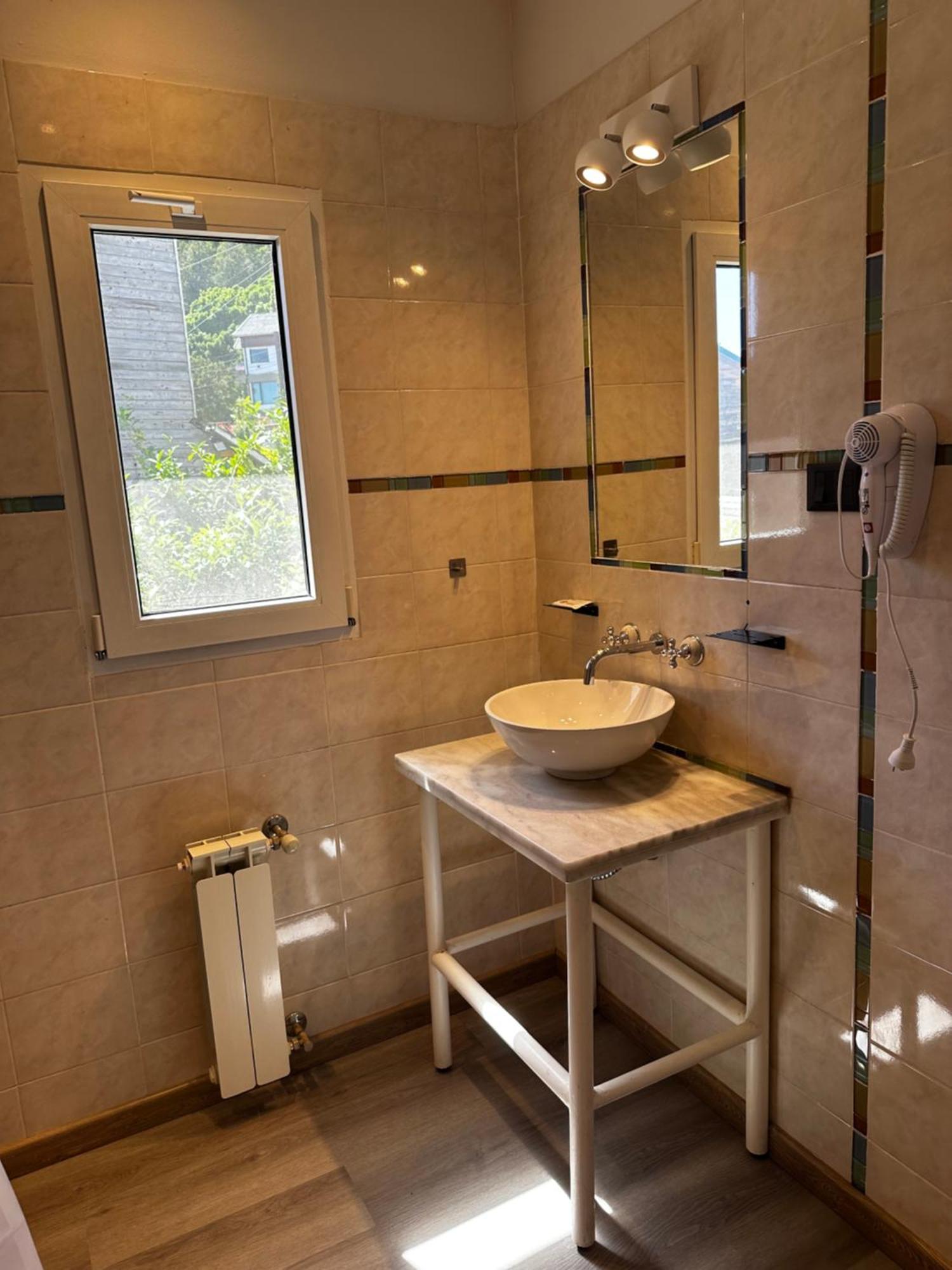 Nbh Lacus Boutique Hotel San Carlos de Bariloche Exterior photo