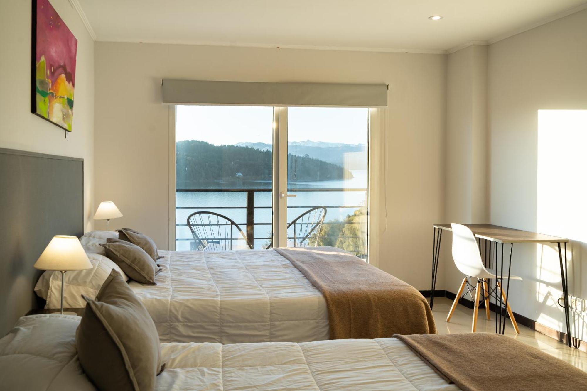 Nbh Lacus Boutique Hotel San Carlos de Bariloche Exterior photo